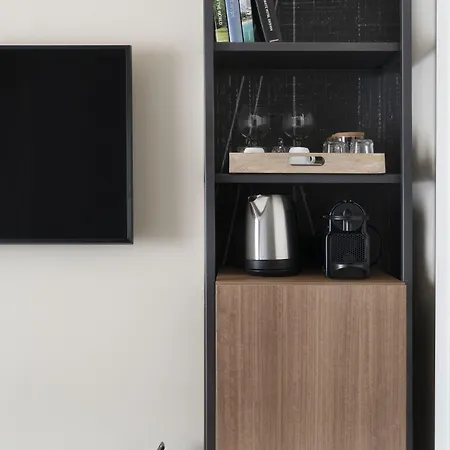 Della Spiga Suites by Brera Apartments-2